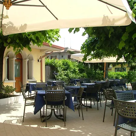 Gardenia Hotel