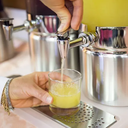 Ξενοδοχείο Gardenia 3*